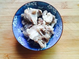 12、#猪肋排#筒骨胡萝卜粥,反复冲洗干净沥干水分