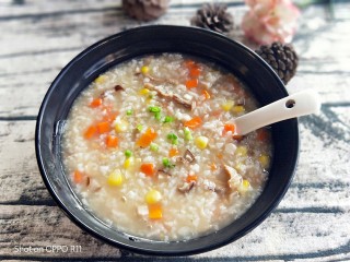 18、什锦瘦肉粥,热腾腾的，赶紧盛一碗吧！