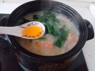 12、海鲜粥,在放一小勺虾油提鲜