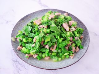 6、猪肉菜粥,盛出备用