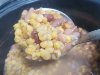 6、大碴子粥,第一次完成后加小苏打，在煮粥按键一次