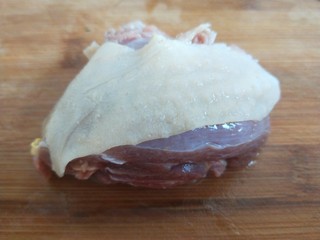 7、鸡肉山药粥,只要鸡胸一块。