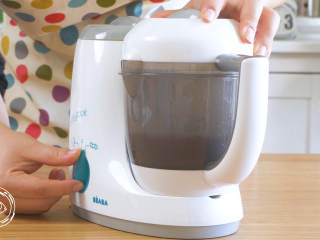 7、7m+猪肝青菜粥（宝宝辅食）,放入辅食机中搅打碎，搅拌机也可以，不用放水哈~