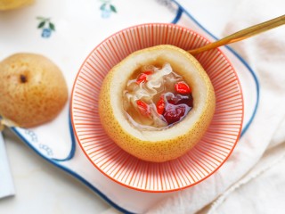 12、冰糖银耳雪梨羹,好简单。