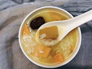 12、红薯南瓜粥,自带米香和南瓜的清甜