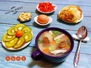 15、香菇排骨粥,开开心心快快乐乐健健康康吃好每一餐噢