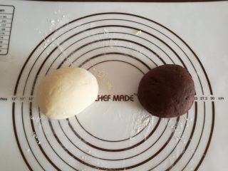 8、可爱的小蜗牛,面团揉几下，静置会