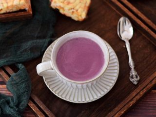 10、紫薯薏米银耳羹,图二