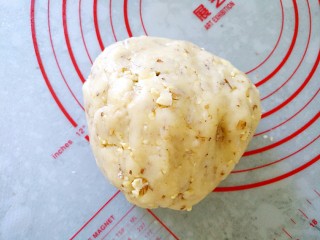 9、桃酥饼,混合均匀