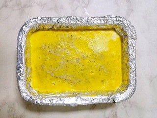 20、#宝宝辅食#自制午餐肉,出锅了，倒扣放置一会儿，晾凉点儿，去除锡纸，切片即可