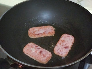 5、浅湘食光&海苔饭团,两面微黄