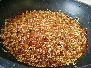 8、#猪年#麻辣孜然猪肉干,记得一定用小火炒出图中这个颜色。