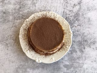 11、酸奶松饼,最后撒上一层可可粉