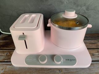 2、红糖南瓜饼,放东菱早餐机蒸熟