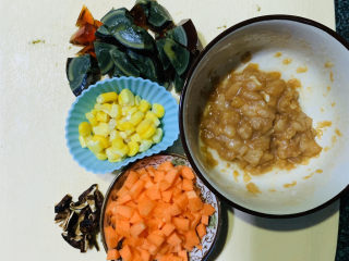 12、健脾养胃粥,所有配料准备好