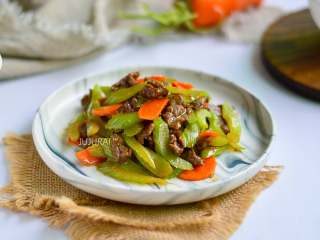 15、西芹炒牛肉,陈品