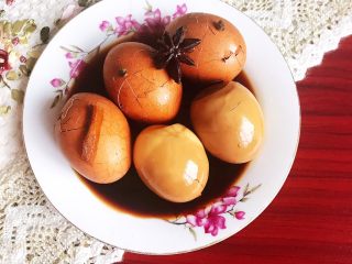 17、自制五香茶蛋,自制五香茶蛋非常入味，口感超级棒，无任何添加，营养又健康，简单又好做，早餐首选~