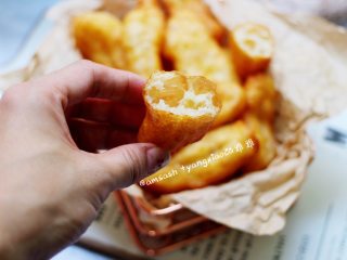 10、自制油条,成品图