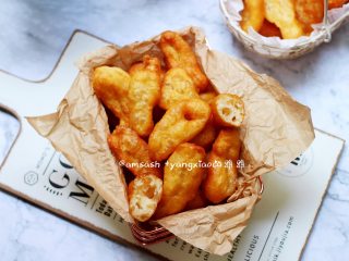 14、自制油条,成品图