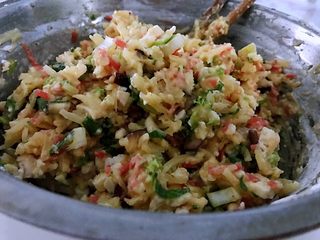 8、土豆蔬菜饼,如图。