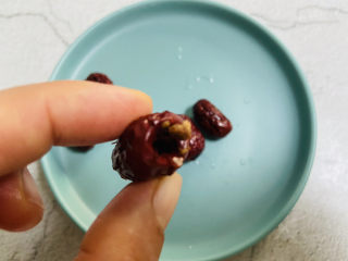 6、苹果小米粥 营养早餐,去籽