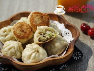 17、瓠子肉馅生煎包,可以开吃了。