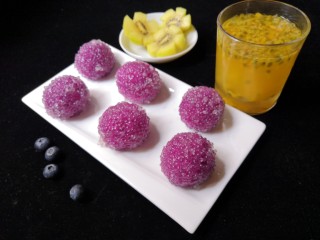 18、西米紫薯球,用来做早餐和下午茶都非常的不错喔！