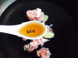 9、#猪肋排#筒骨胡萝卜粥,两勺料酒