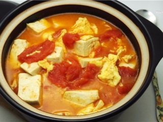16、蕃茄豆腐煲,成品图