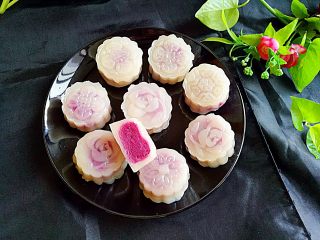 14、紫薯馅水晶饼,可以开吃了