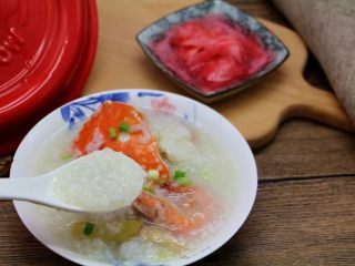 11、坤博砂锅海鲜粥,成品