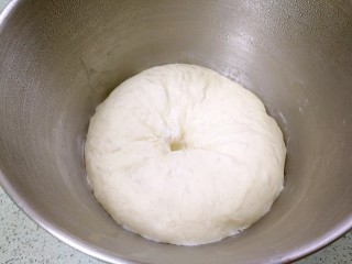 4、紫薯花卷,发至2倍大。