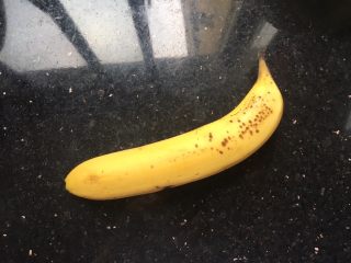 4、香蕉松饼,香蕉一根，熟一点的哦