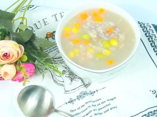 7、鸡肉蔬菜粥,完成。