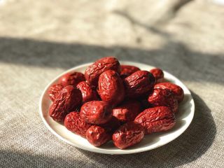 1、冬太烈，心太软,准备大枣