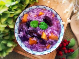 15、双薯红枣甜粥,好梦幻的颜色，好喜欢(❀ฺ´∀`❀ฺ)ﾉ