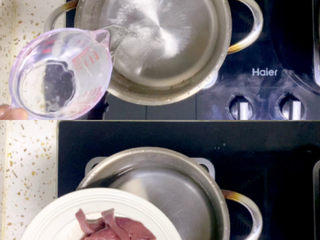 6、菠菜猪肝粥,猪肝冷水下锅
