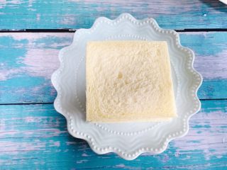 8、爆浆芒果酸奶吐司,再盖上一片吐司