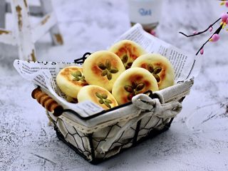 18、好吃到爆的酸奶豆沙酥饼,成品一