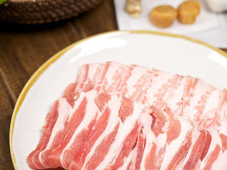 1、猪肉粥,食材表：• 猪五花• 小白菜（也可用娃娃菜）• 土豆（去皮）• 东北米（冷水浸泡30min）• 野山菌（冷水泡软）• 干贝• 老姜• 蒜瓣• 文昌鸡脂油• 盐• 白胡椒