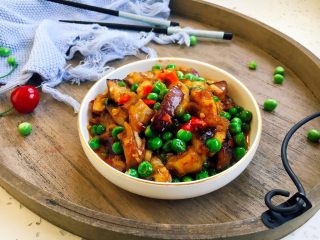 14、豌豆烧茄子,成品图。