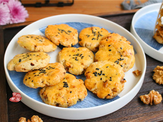 15、芝麻核桃酥,成品图