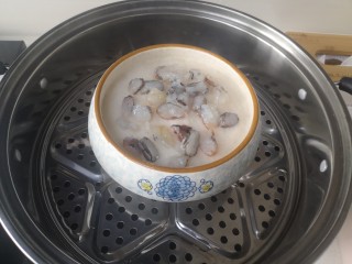 33、莲藕饼,铺上虾仁丁