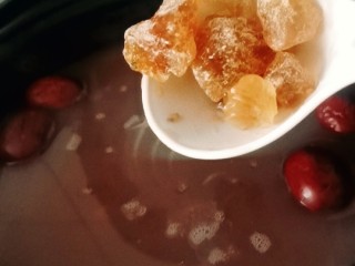 9、腊八粥,加入冰糖