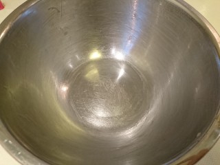 15、英式滿福面包,發酵盆事先塗薄油。