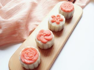 7、花朵冰皮月饼,成品