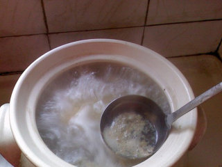 5、山药鸡汤,大火烧开后，捞去浮沫