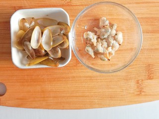 6、补锌-贝类鲜味粥,取出肉