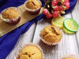 11、香蕉葡萄干麦芬,完成