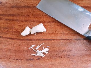 5、砂锅粥,加入少量姜丝